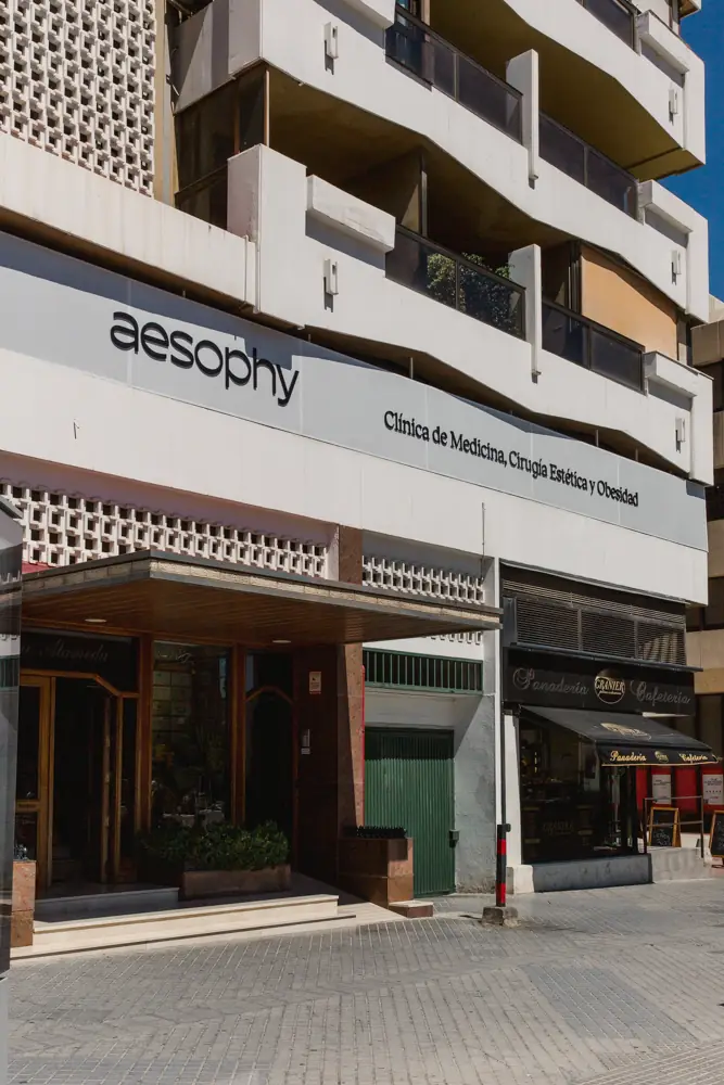 Sobre Clínica Aesophy  Masculinización Facial Málaga